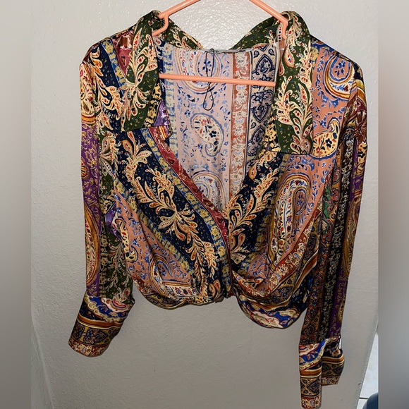 Zara - Picture 1 of 2